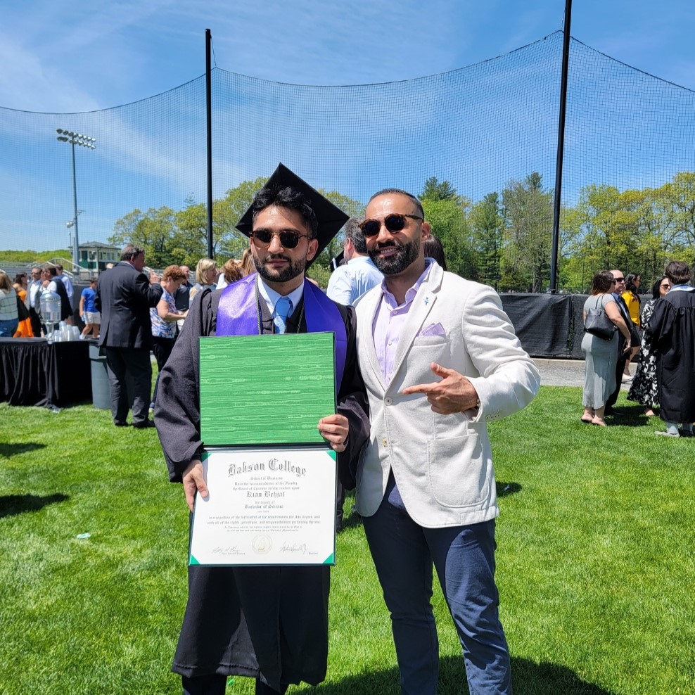 Dara Behjat Volunteer Spotlight