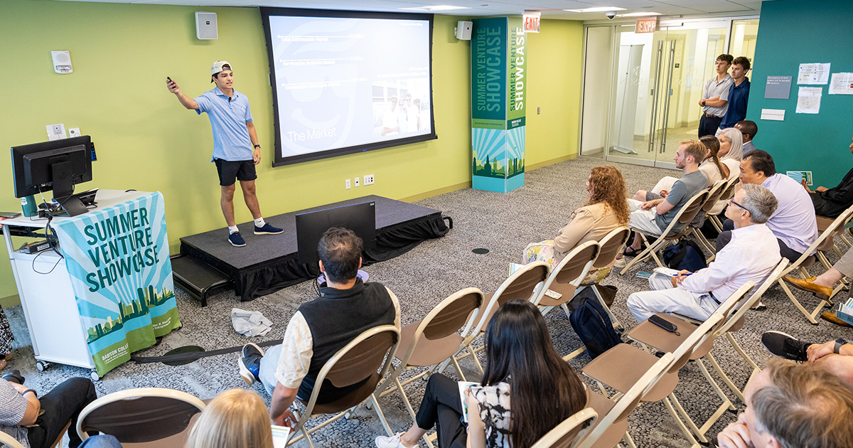 Mentors, Investors, and Proud Parents: Who’s Watching Babson’s Summer Venture Showcase