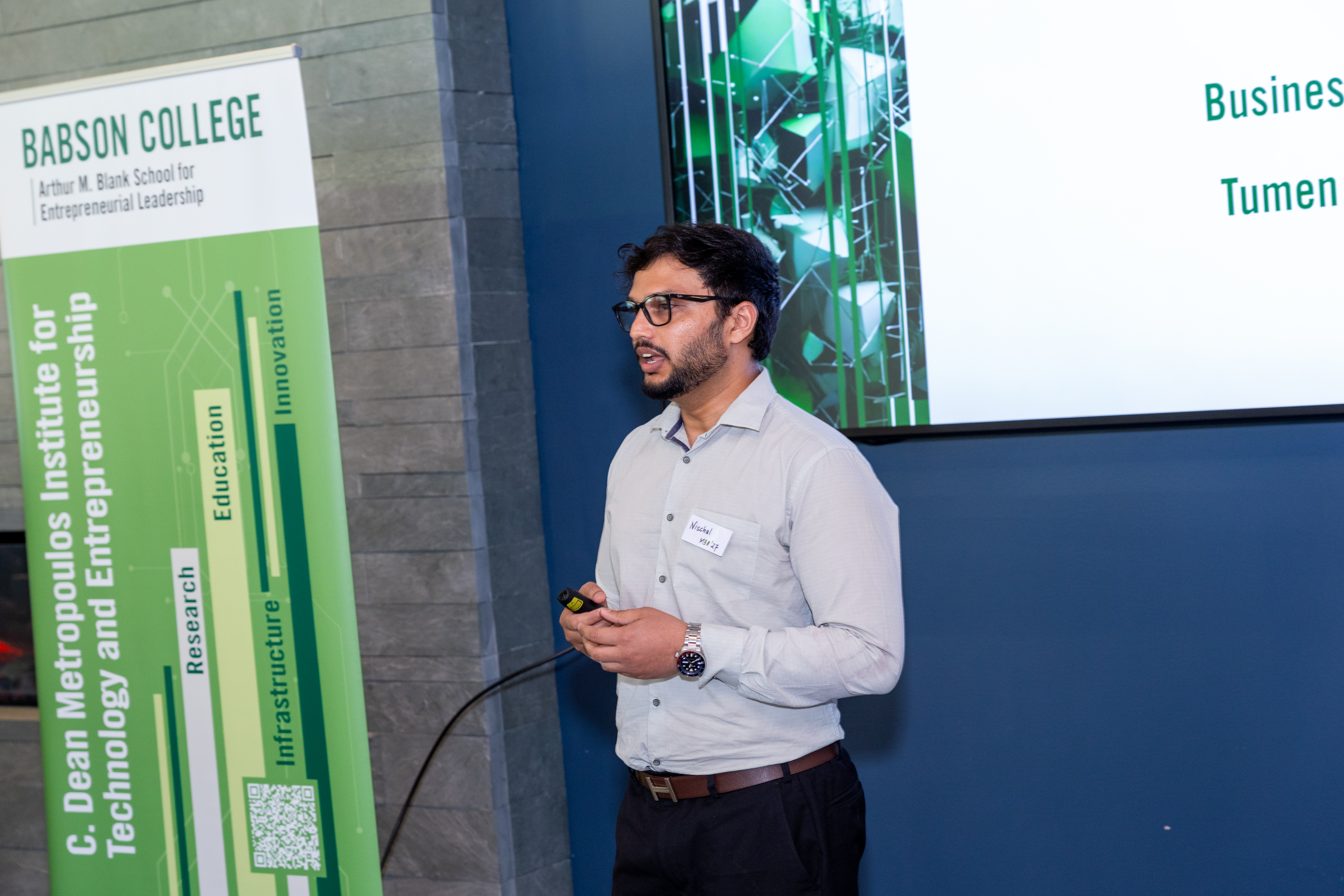 Nischal Jakhar MBA'27 presents at the AI Luncheon