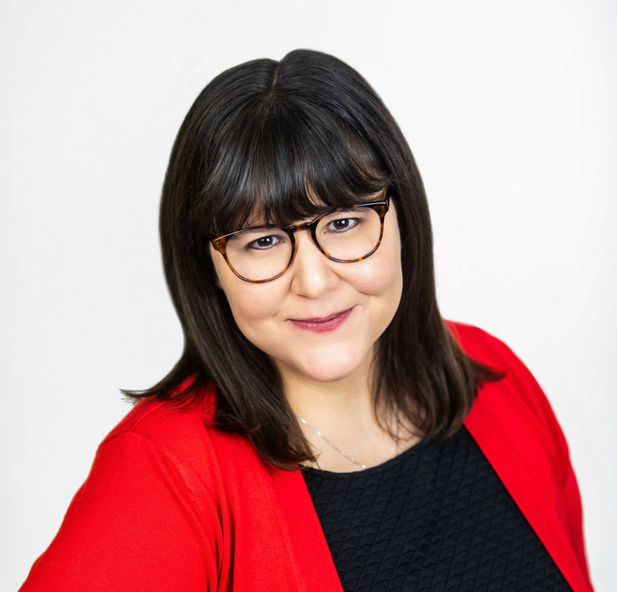 Emily Rosado-Solomon headshot