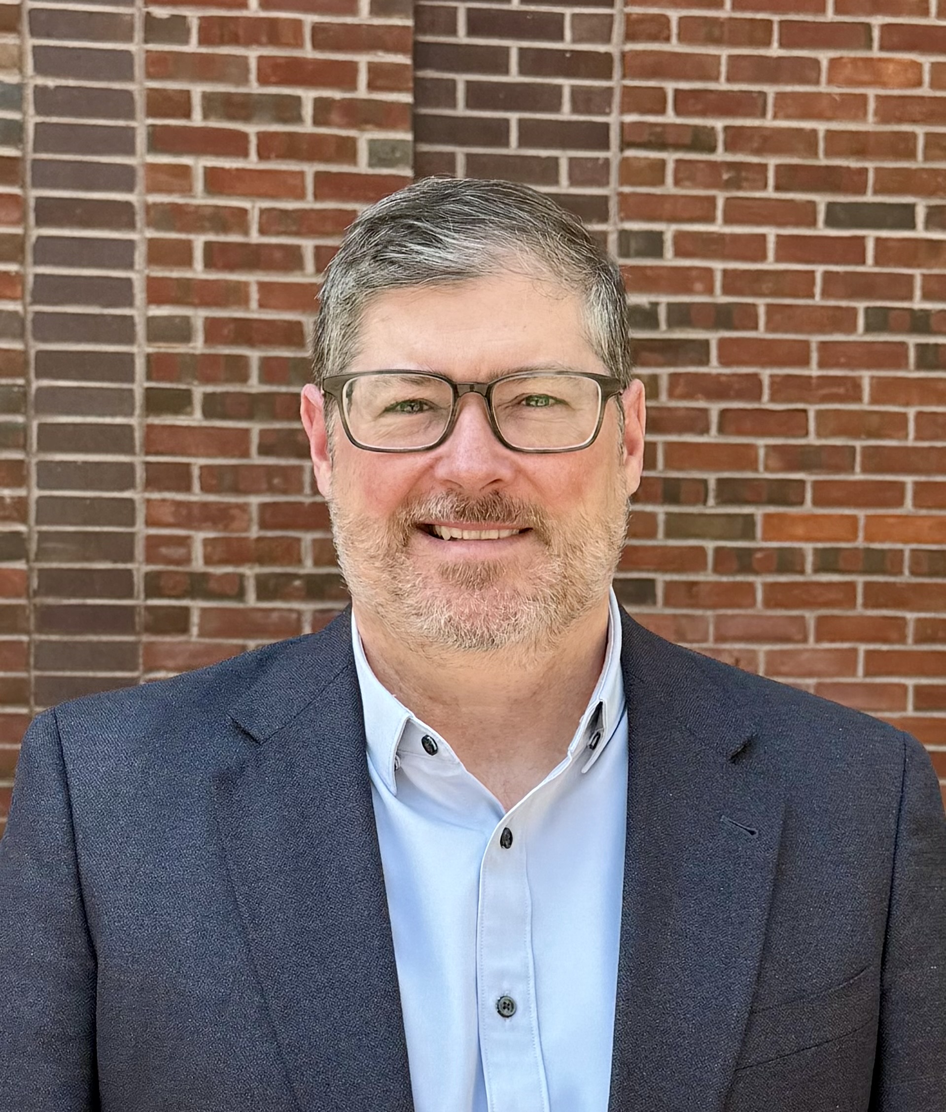 Portrait of Mike Lynch